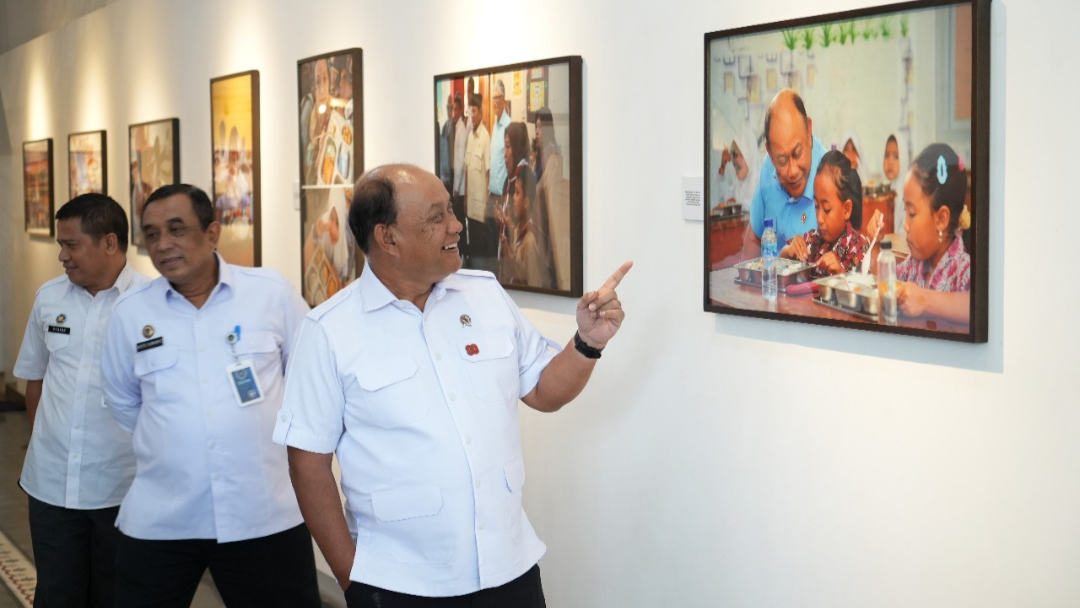 Kepala Badan Gizi Nasional Merangin Apresiasi Pameran Fotografi Satu Tahun BGN Merangin